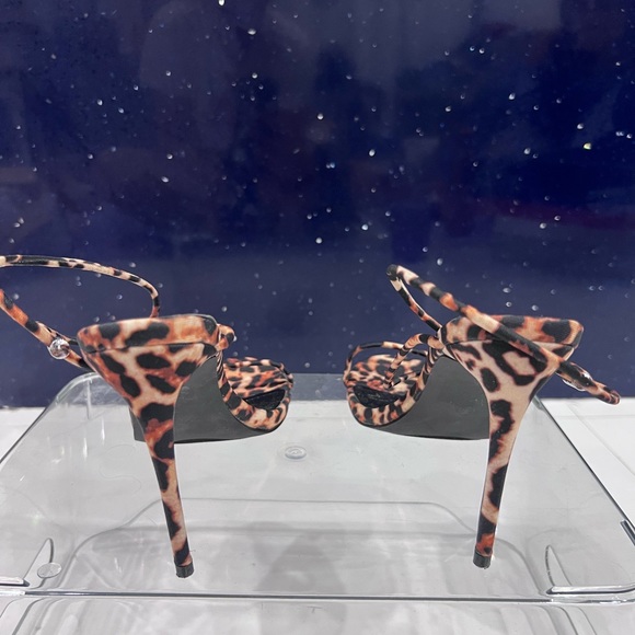 Cheetah Print Heels - Picture 3 of 3